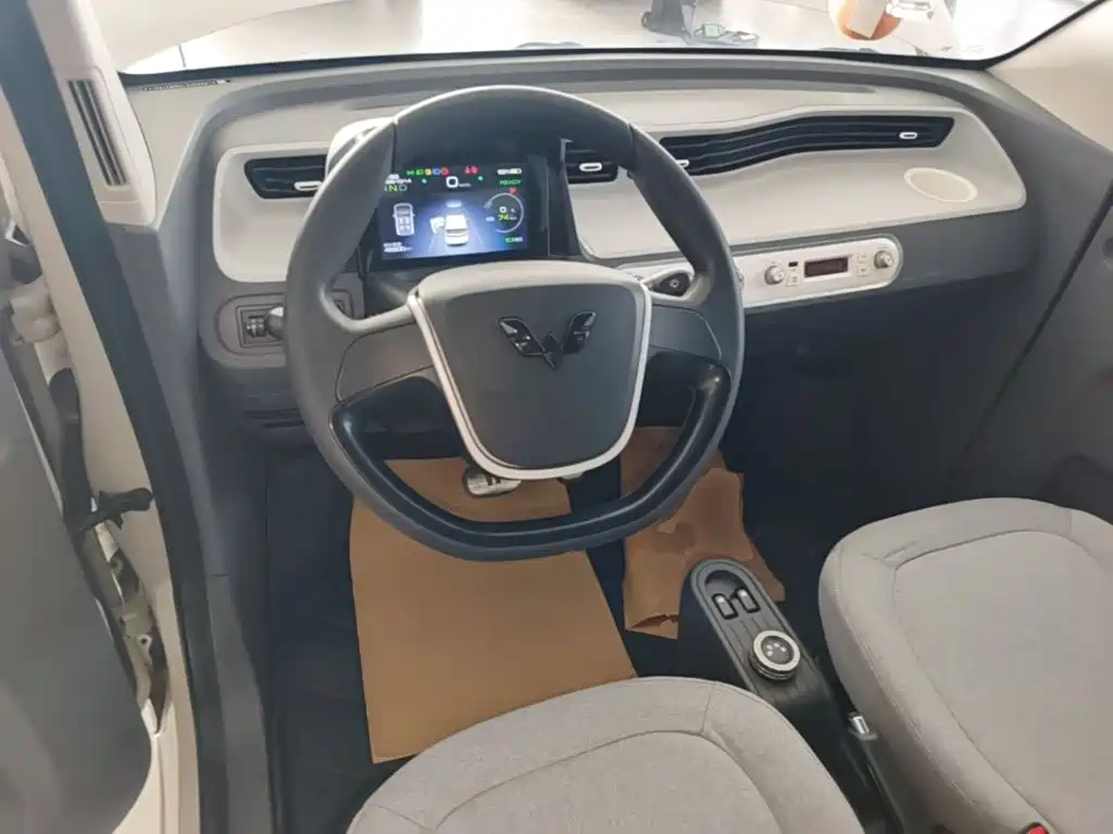 Wuling MINIEV — миниатюра 10