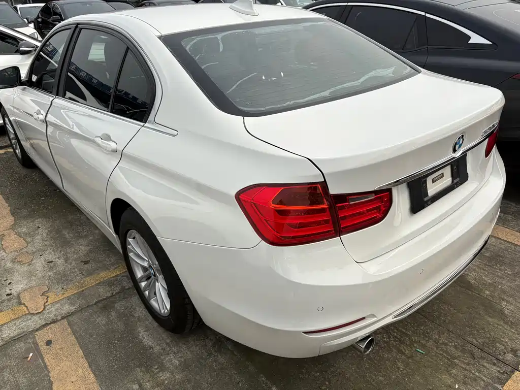BMW 3 Series — миниатюра 14
