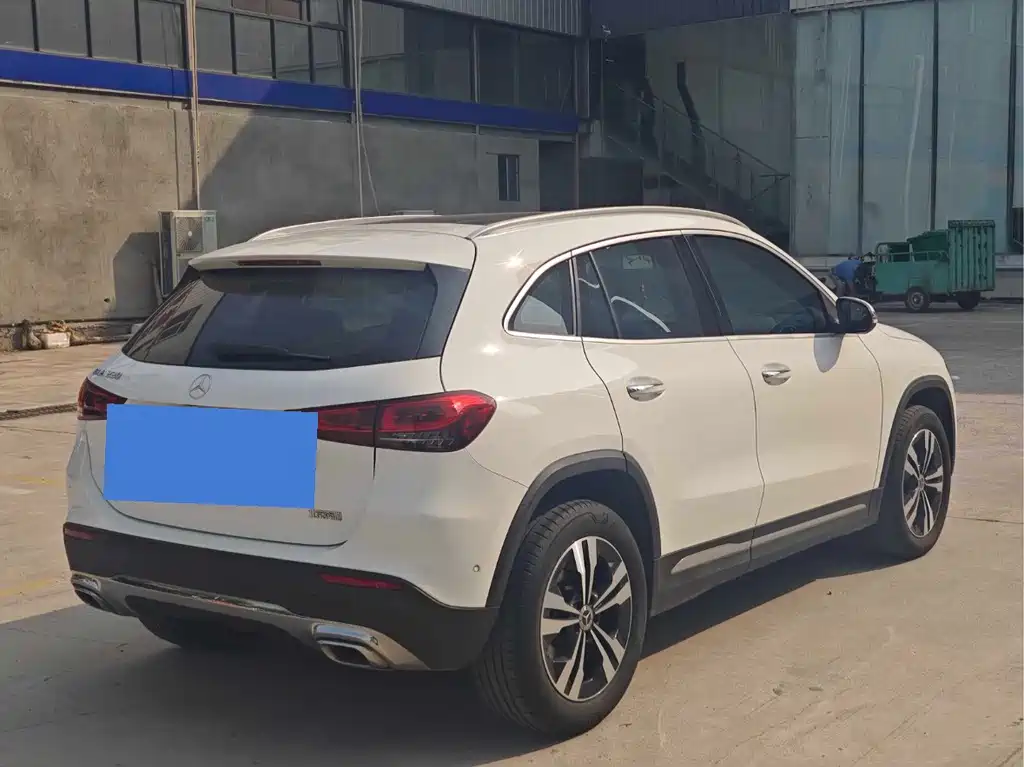Mercedes-Benz GLA — миниатюра 7