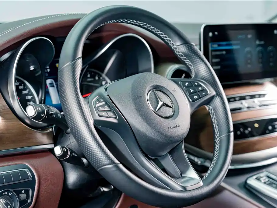 Mercedes-Benz V-Class V 2022 V 260 L Luxury