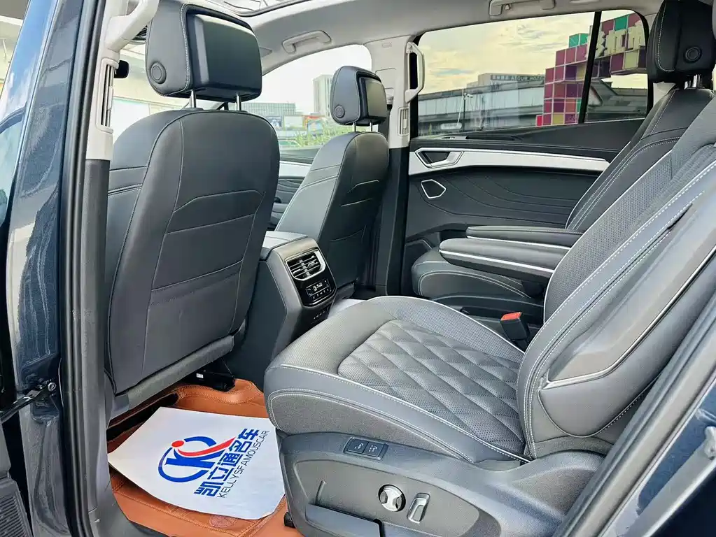 Volkswagen Viloran 2025 380TSI Luxury Pro 6 мест