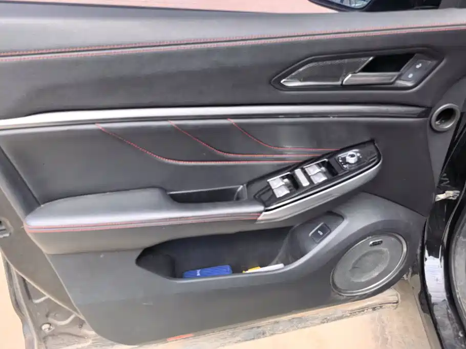 Wey Wey VV5 — миниатюра 7