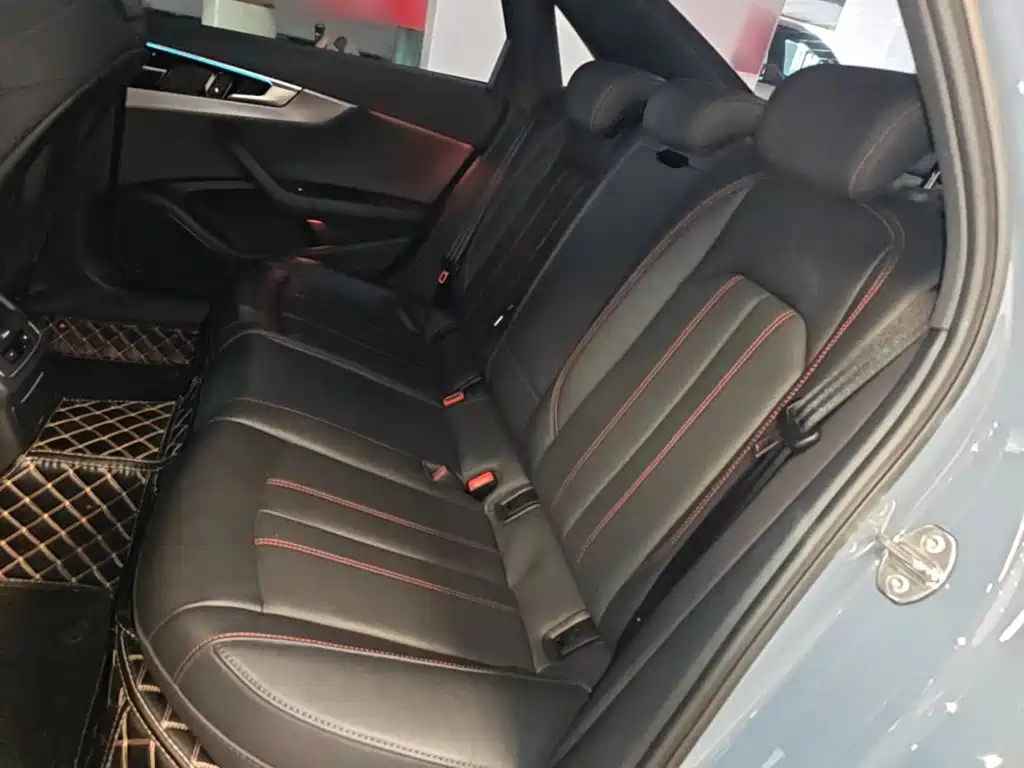 Audi A4L — миниатюра 13
