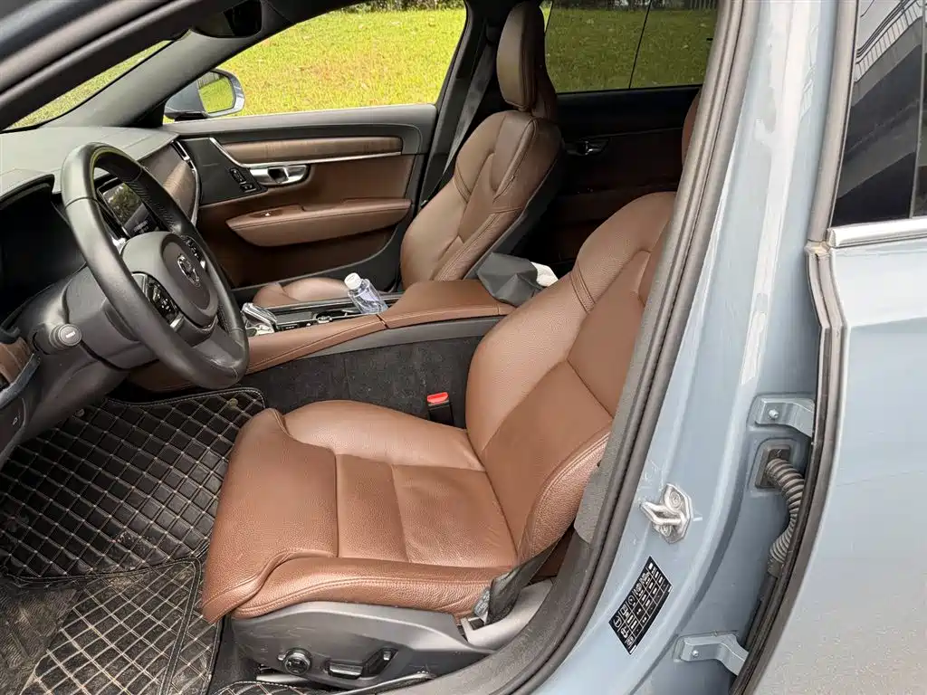 Volvo S90 - фото 8