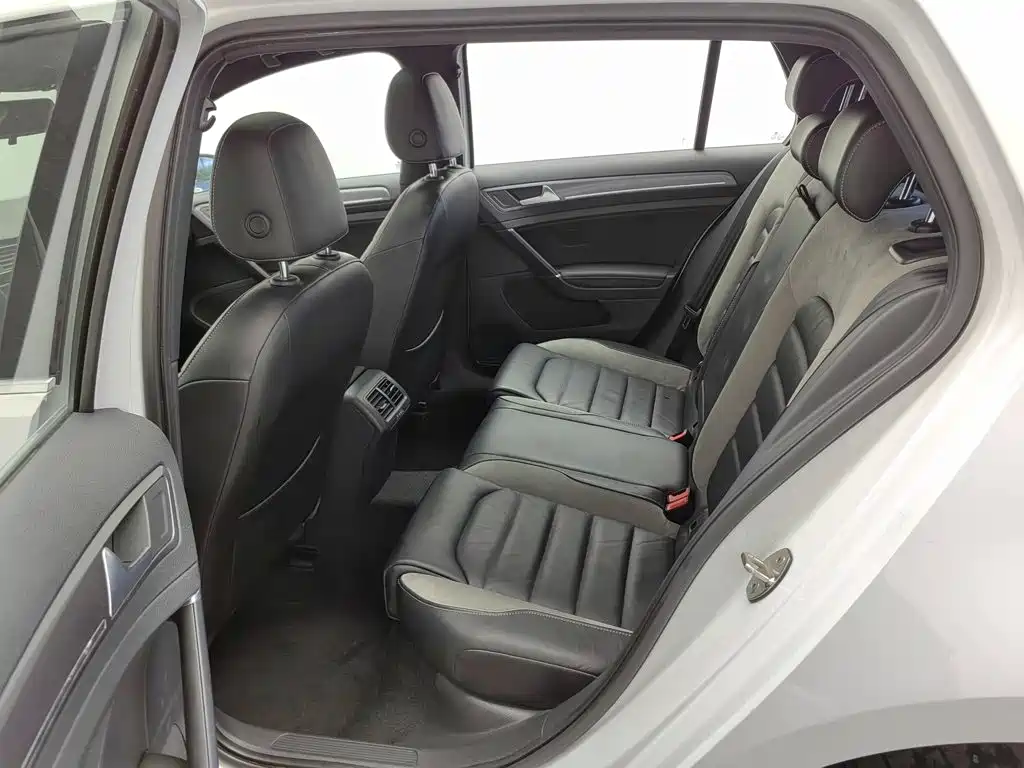 Volkswagen Golf — миниатюра 15
