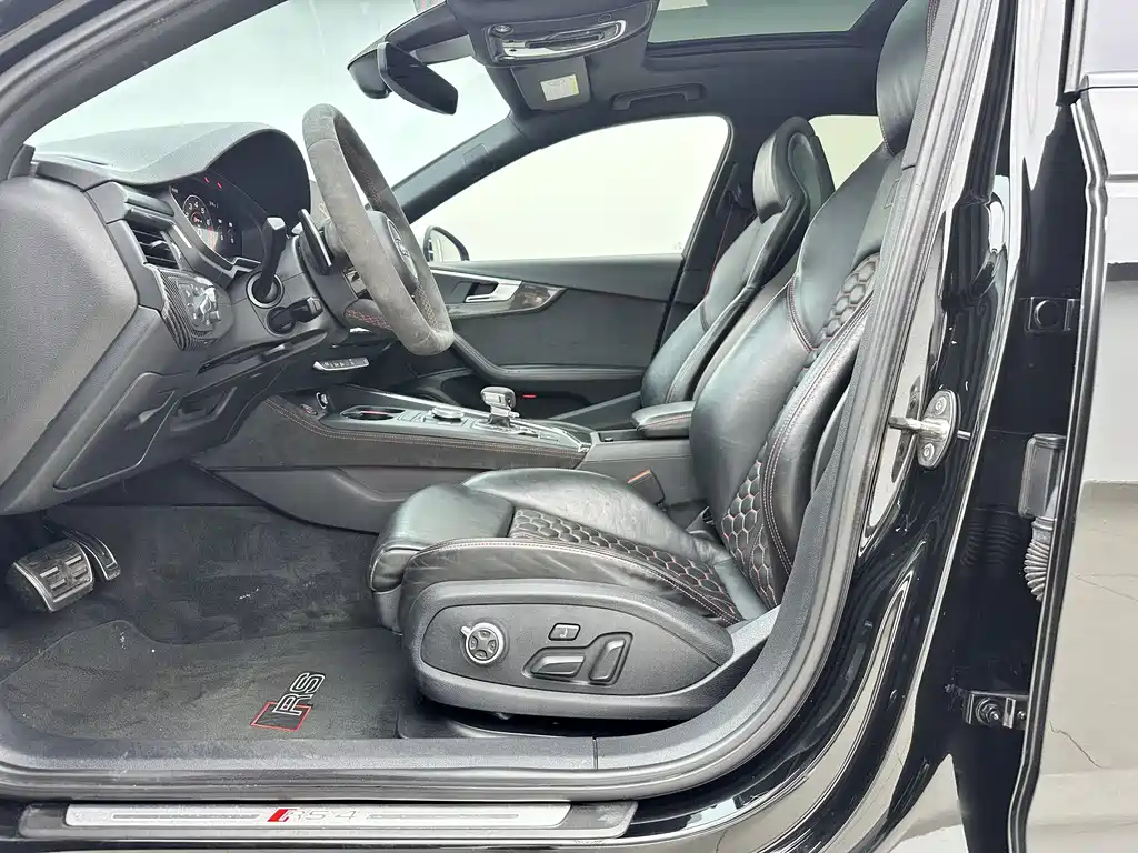 Audi RS 4 2019 RS 4 2.9T Avant