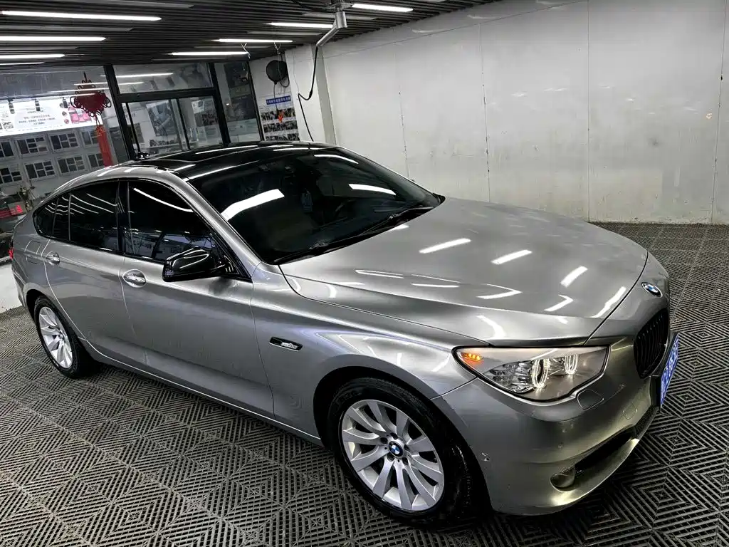 BMW 5 Series GT 5 GT 2010 535i Luxury