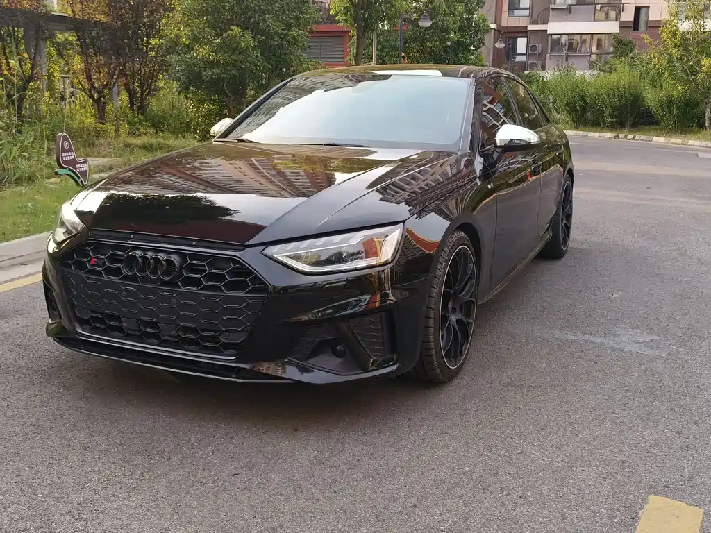 Audi S4