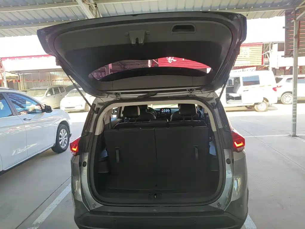 Chevrolet Volando — миниатюра 17