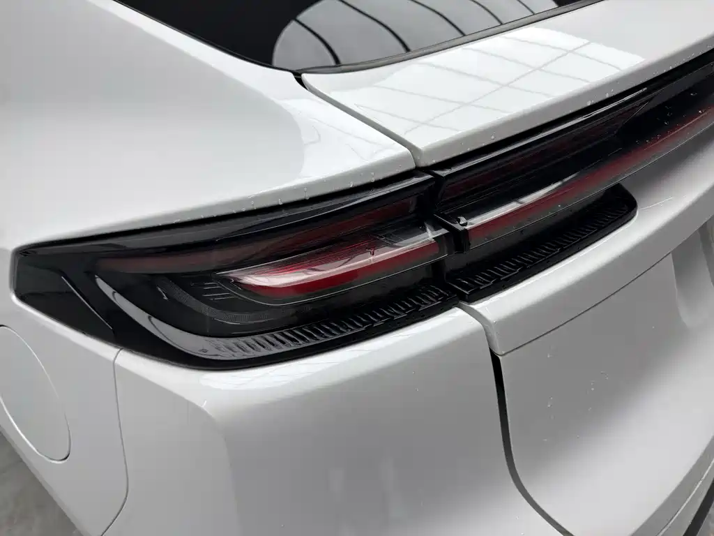 CHANGAN UNI K SMART IDD