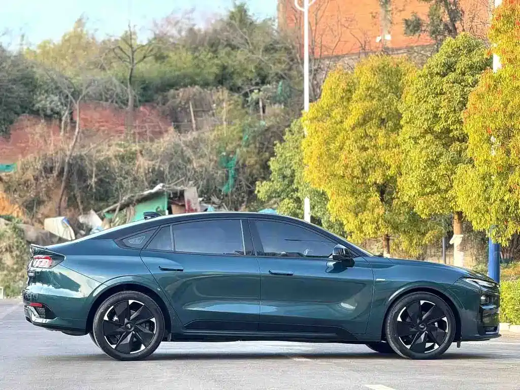 Ford Mondeo — миниатюра 8