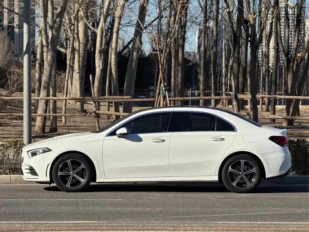 MERCEDES-BENZ A CLASS