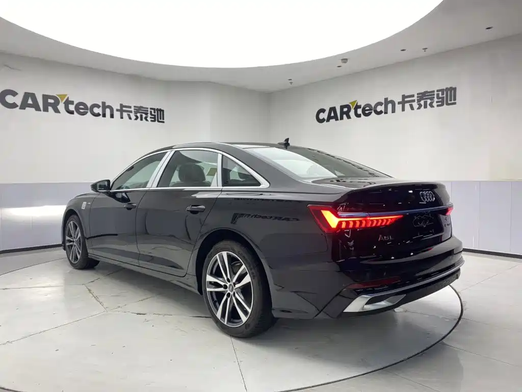 Audi A6L 2025 40 TFSI Luxury