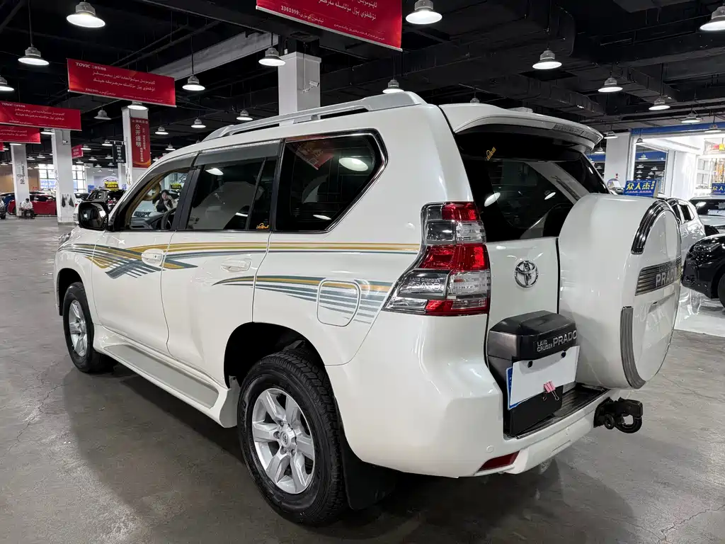 Toyota Land Cruiser Prado 2015 2.7L AT