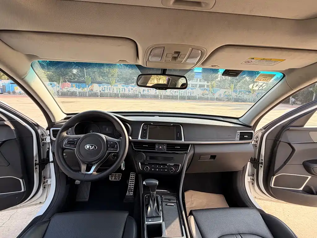 Kia K5 — миниатюра 10