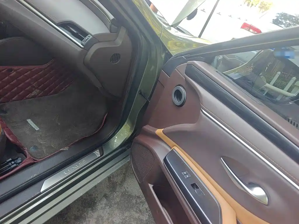Lexus ES — миниатюра 20