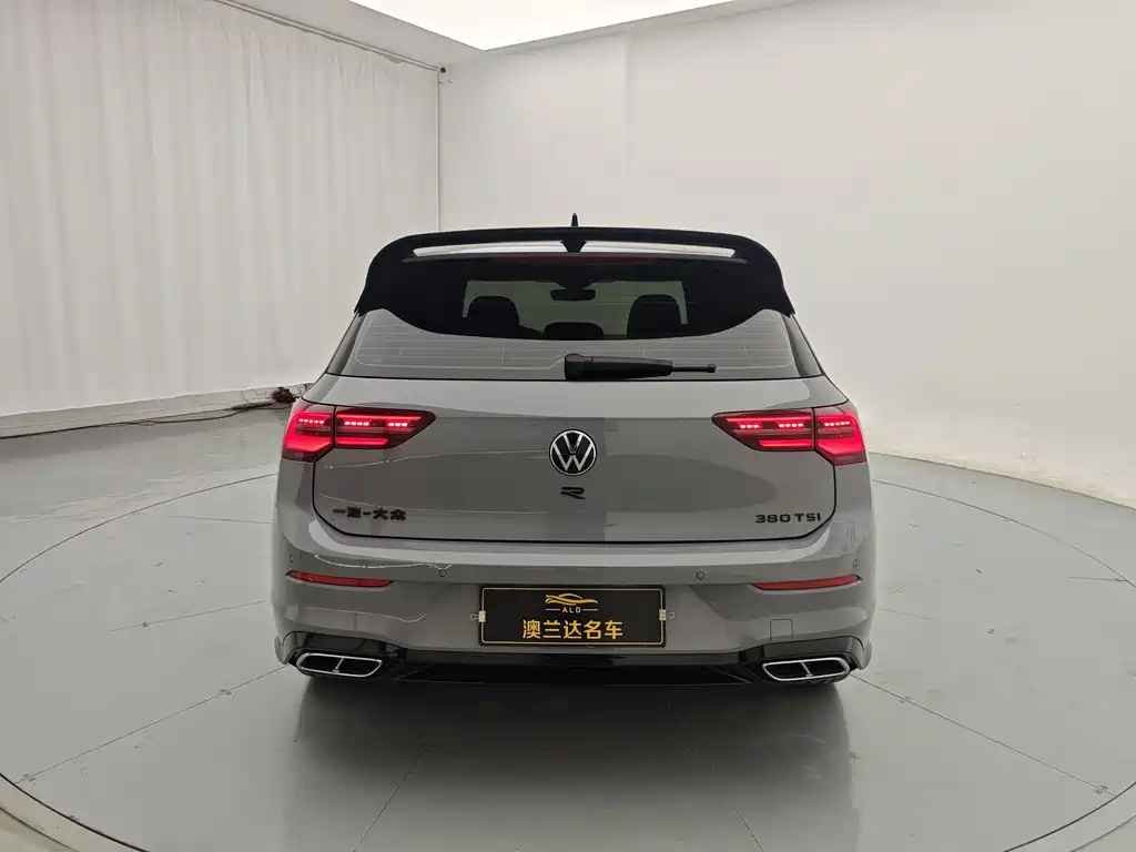 Volkswagen Golf — миниатюра 8
