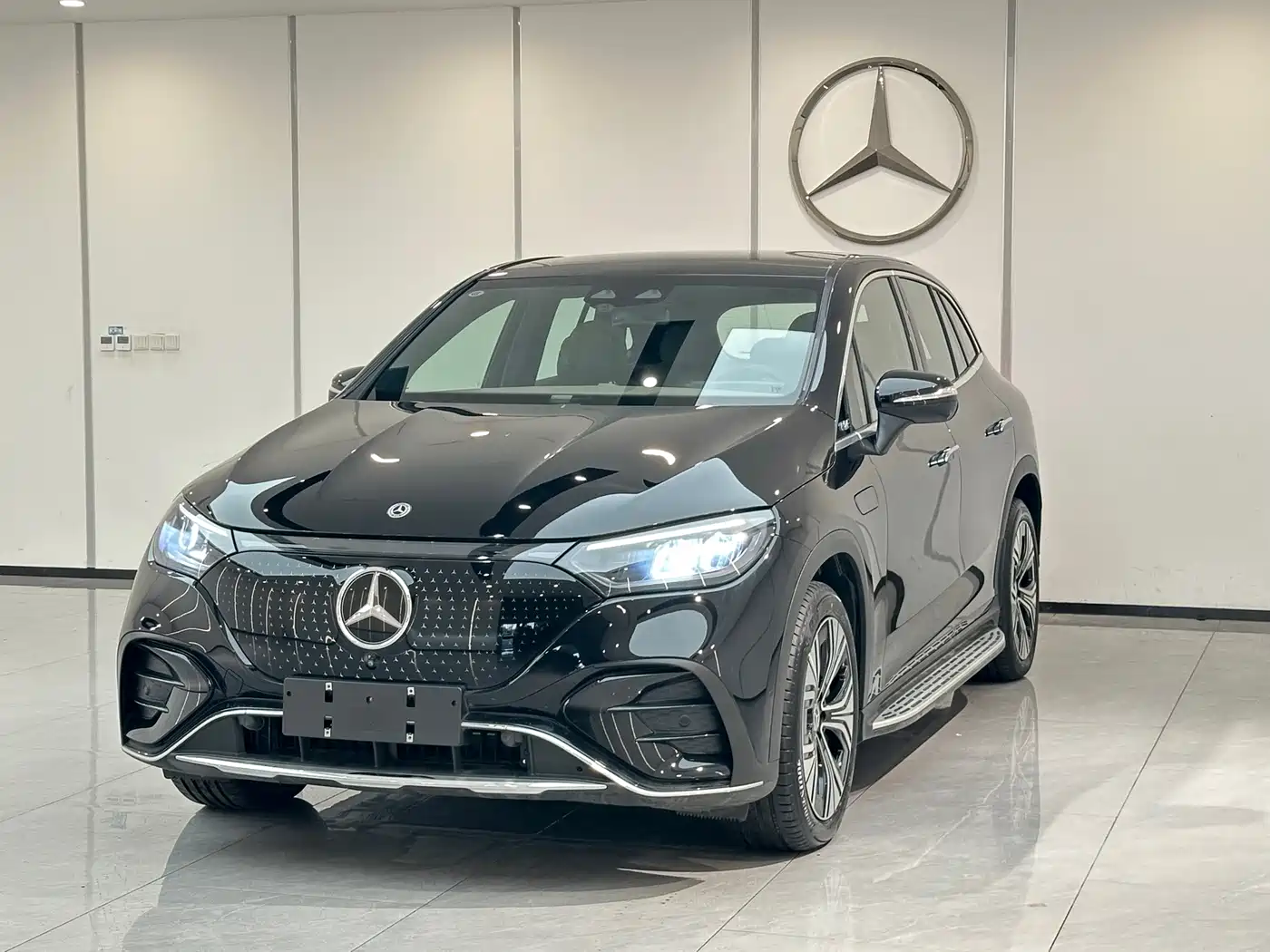 奔驰EQE SUV 2024款 500 4MATIC 豪华版 2025