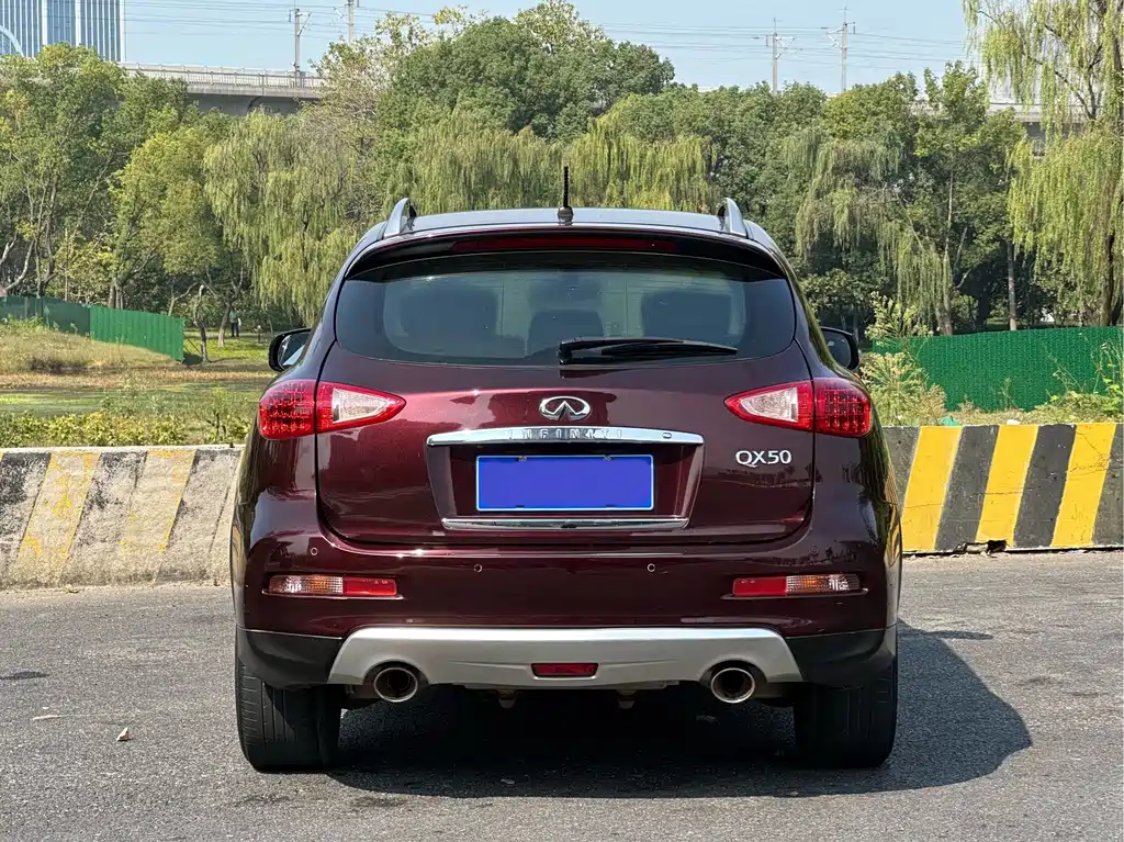 Infiniti QX50 — миниатюра 6