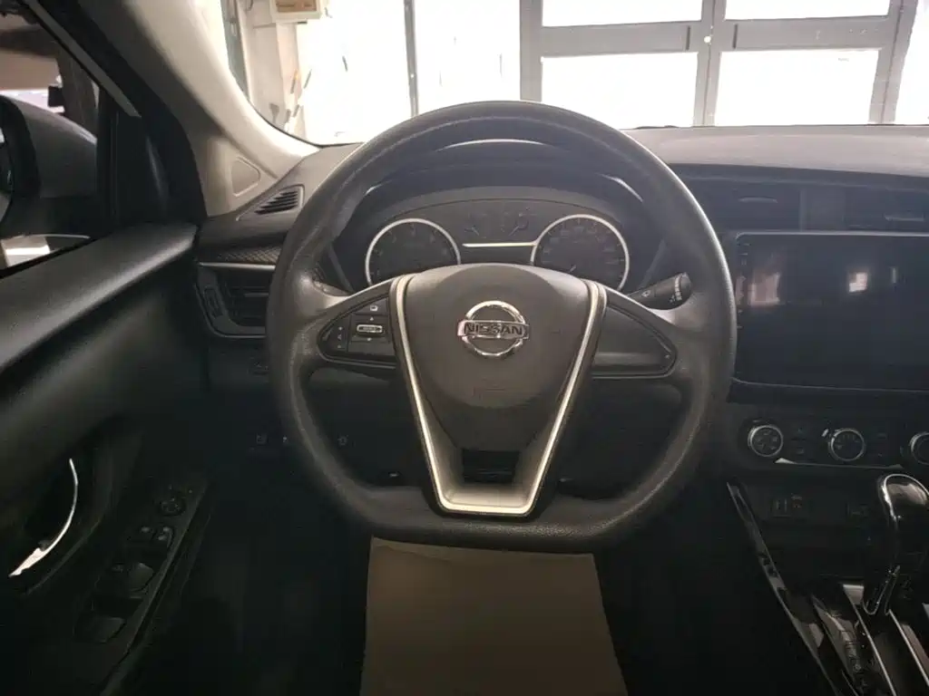 Nissan Bluebird 2021 — фото 10