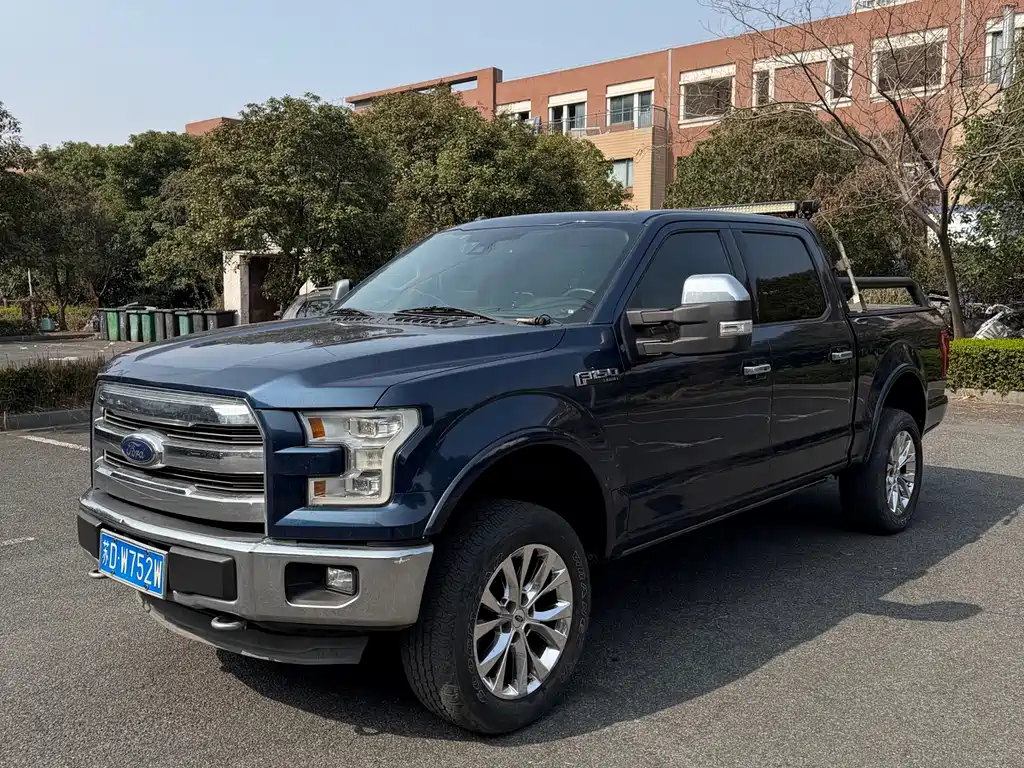 Ford F-150 Raptor 2015
