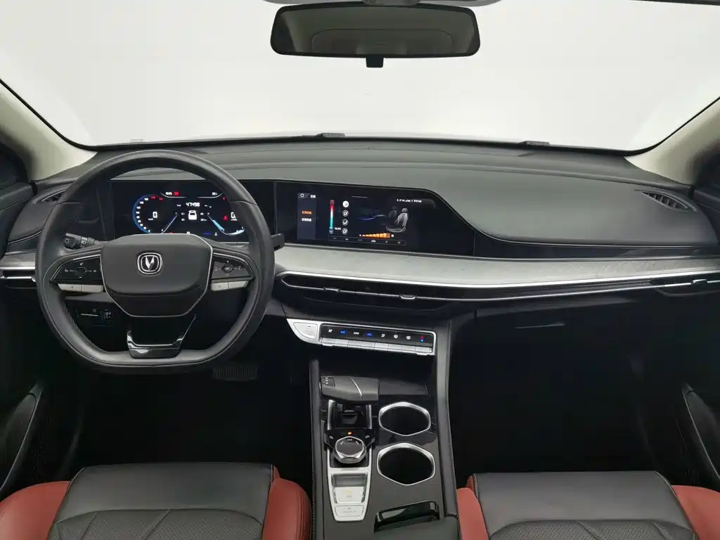 Changan Eado — миниатюра 5