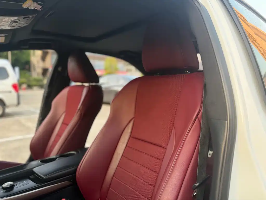 Lexus IS — миниатюра 17