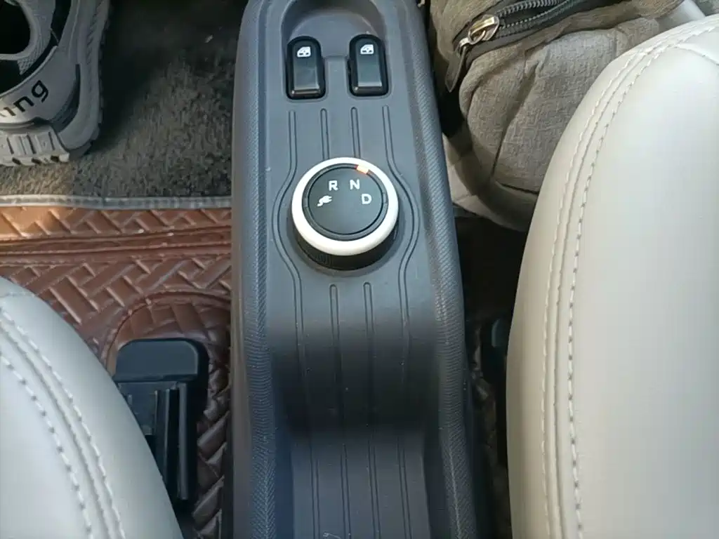 Wuling MINIEV — миниатюра 14