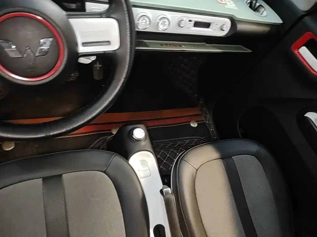 Wuling MINIEV — миниатюра 14