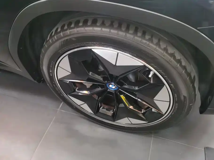 BMW iX3 — миниатюра 6