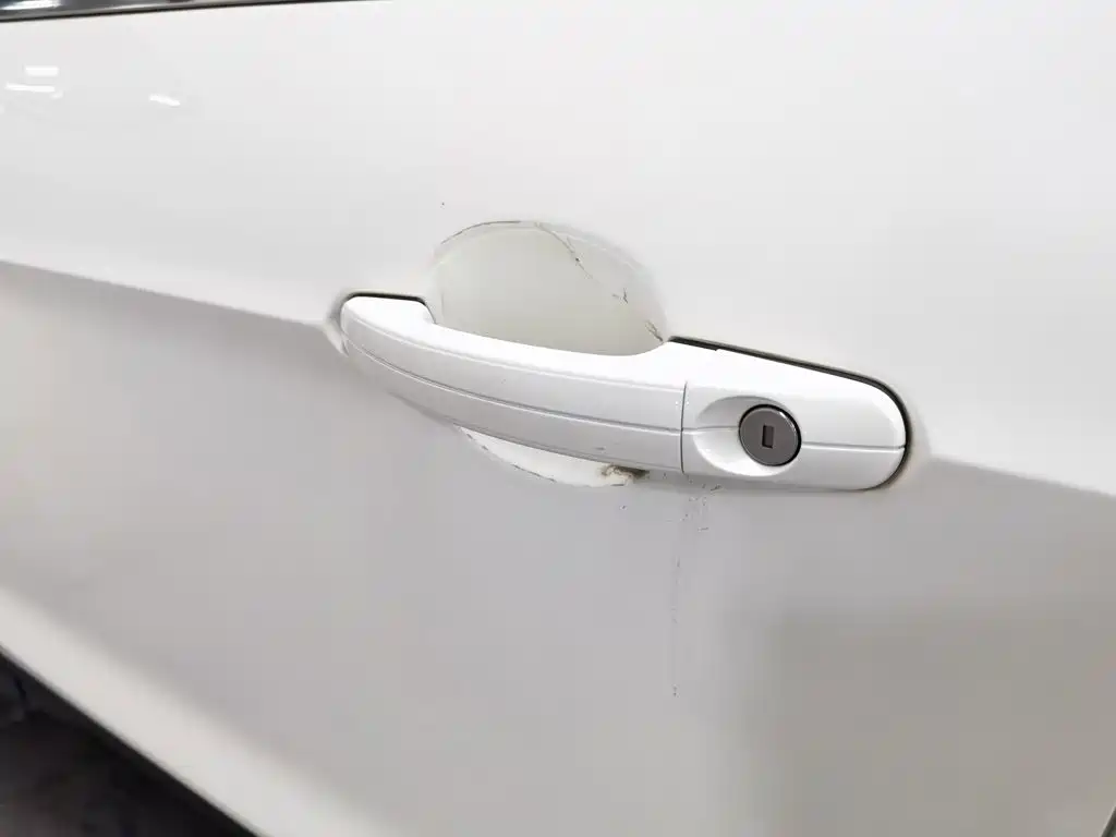 Ford Kuga — миниатюра 18