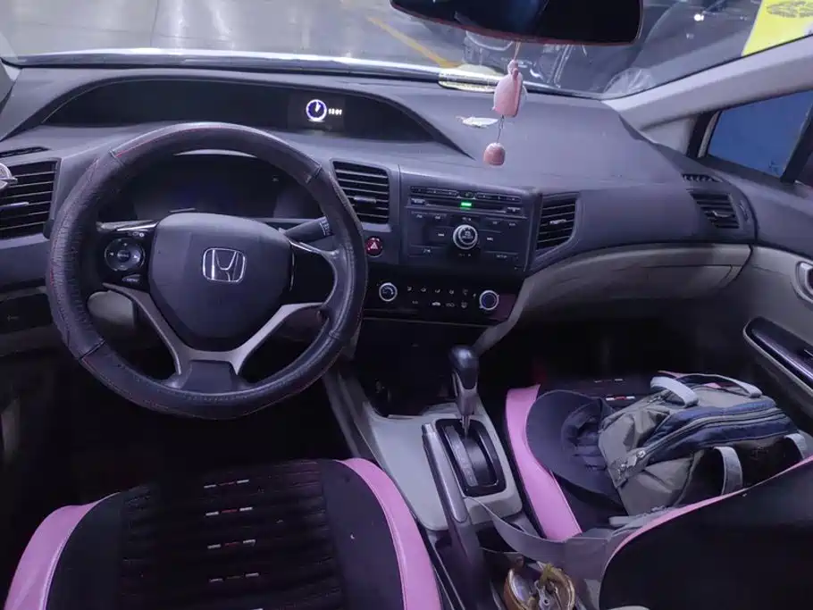 Honda Civic — миниатюра 12