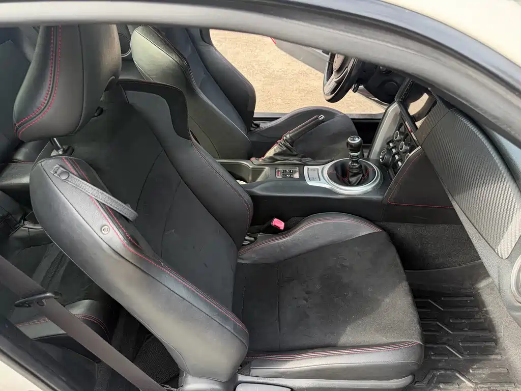 Toyota 86 — миниатюра 9