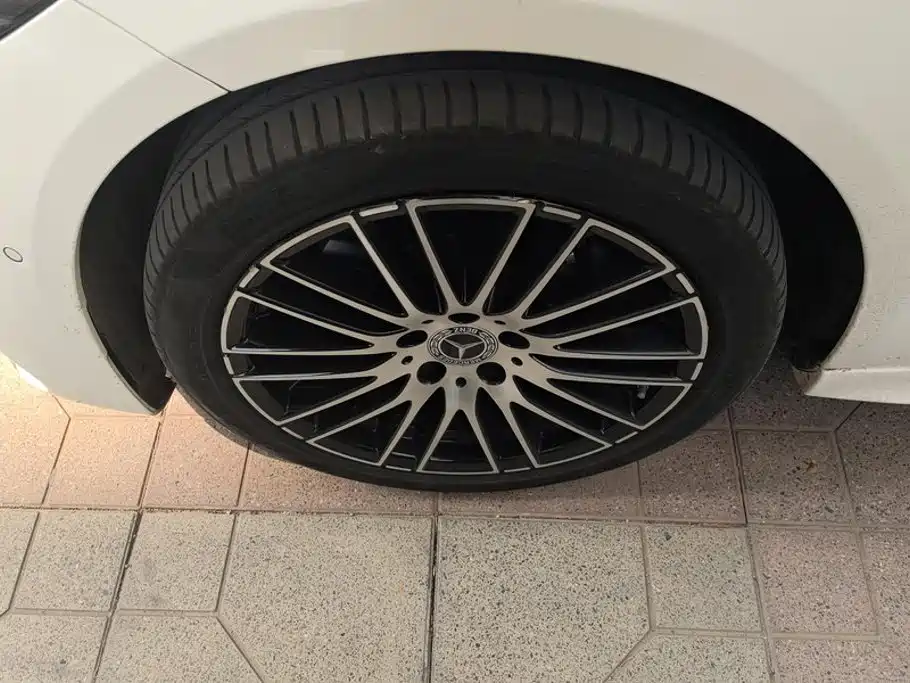 Mercedes-Benz C-Class — миниатюра 6
