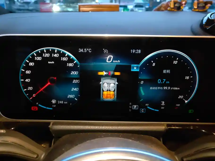 Mercedes-Benz GLA — миниатюра 14