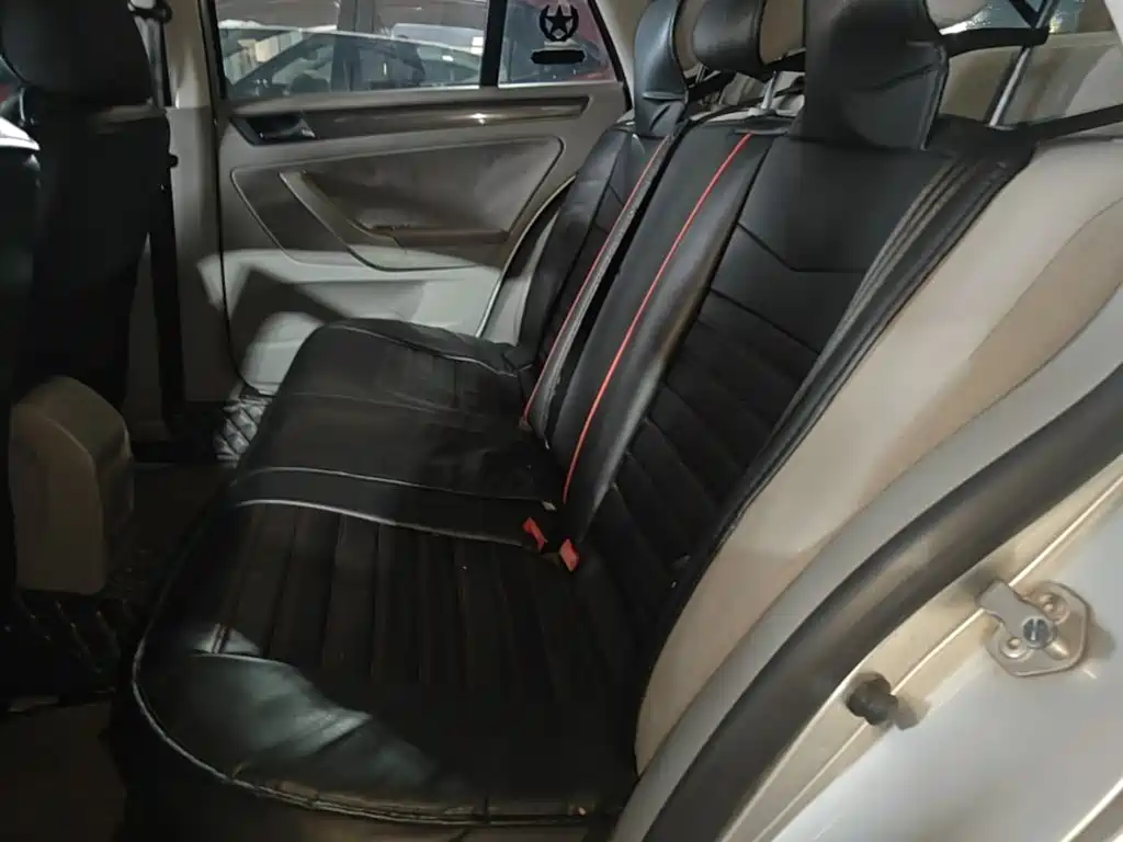 Volkswagen Bora — миниатюра 17