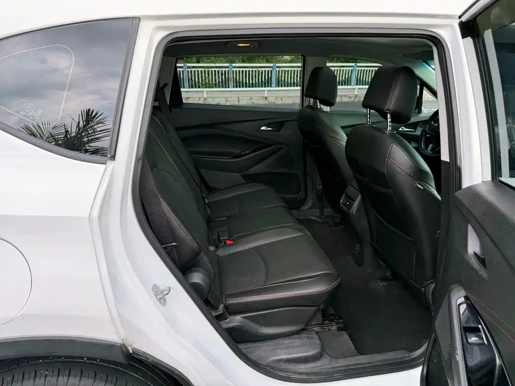 Chevrolet Volando — миниатюра 14