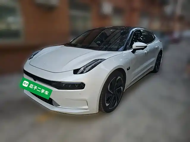 2022 Zeekr 001