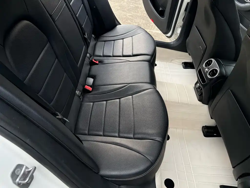 Mercedes-Benz C-Class — миниатюра 9