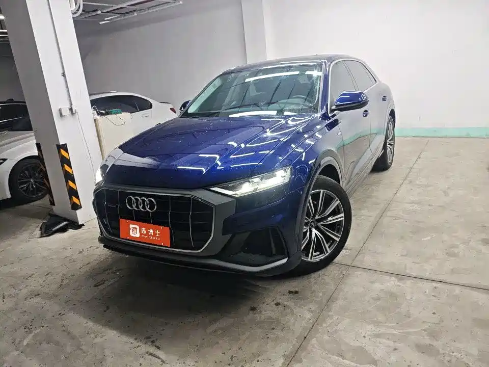 2022 Audi Q8 - zdjęcie 1 z 9