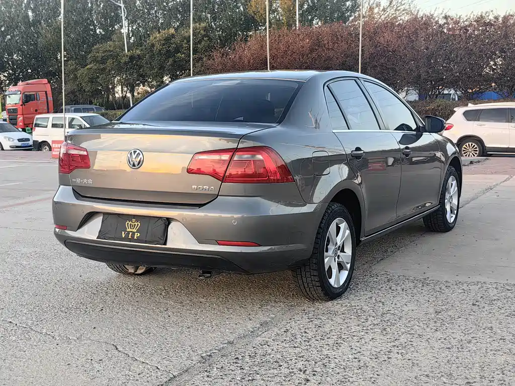 Volkswagen Bora — миниатюра 7