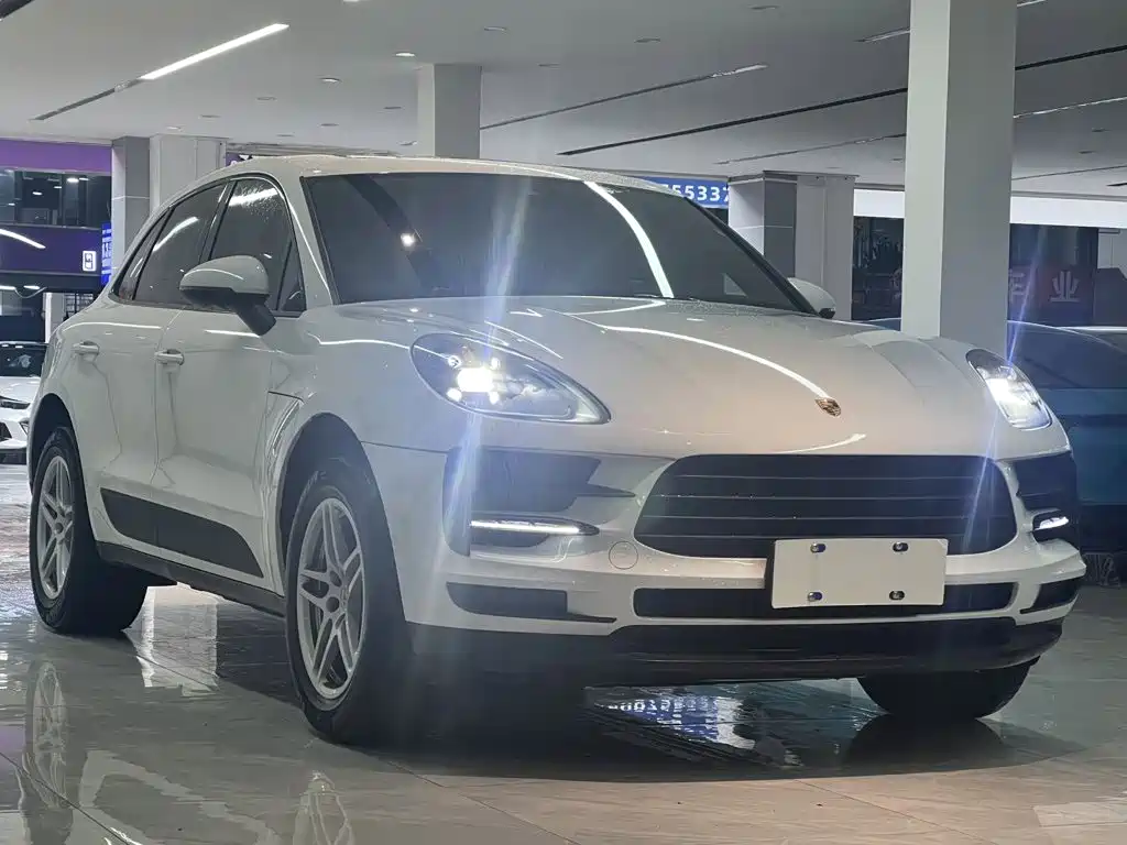 Porsche Macan — миниатюра 2
