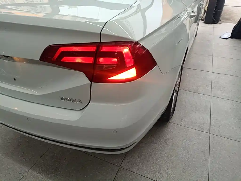 Volkswagen Bora — миниатюра 8
