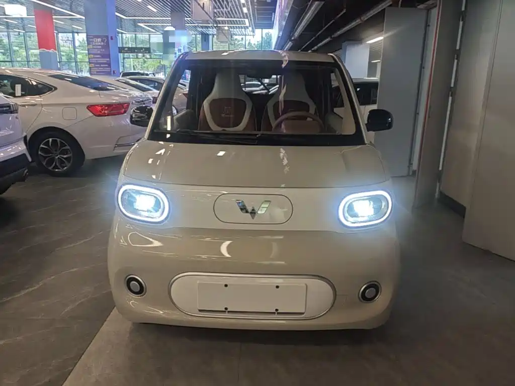 Wuling MINIEV — миниатюра 3