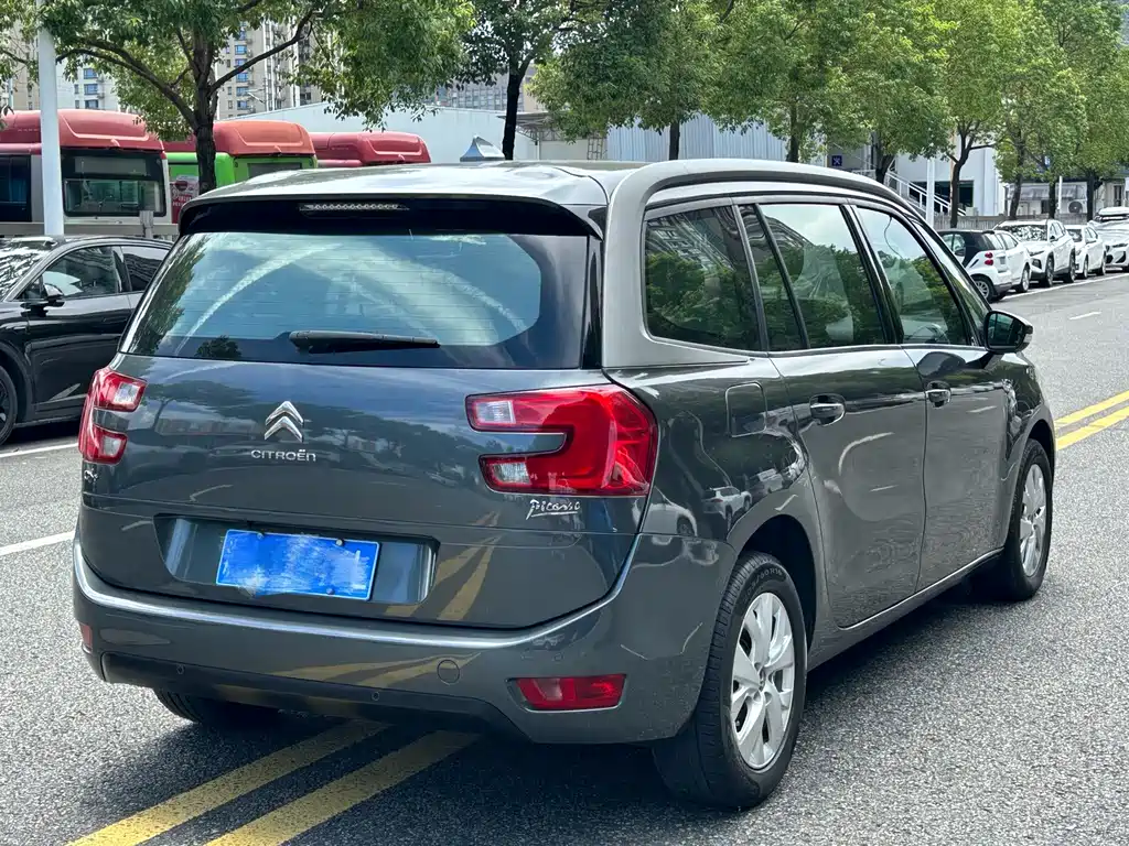 Citroen C4 Picasso — миниатюра 6