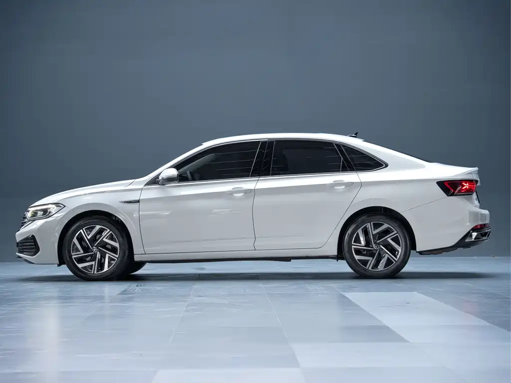 Volkswagen Sagitar 2023 280TSI DSG