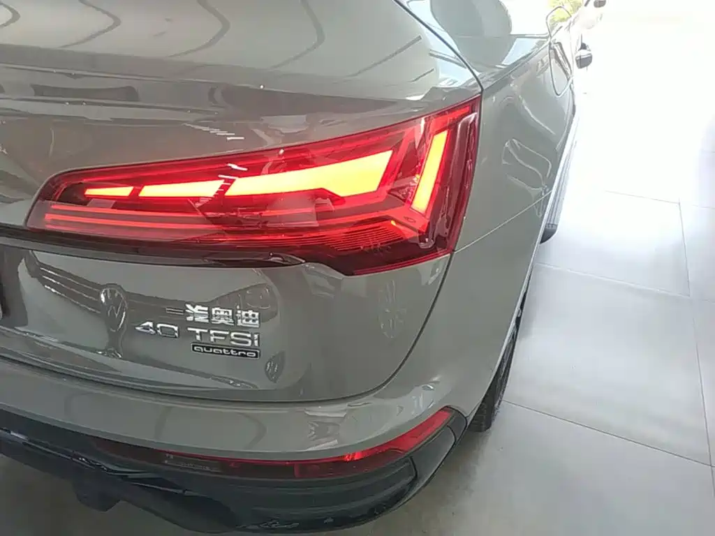 Audi Q5L Sportback — миниатюра 8