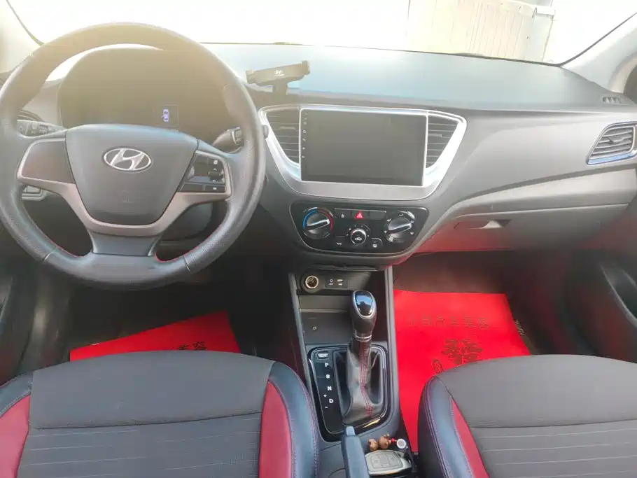 Hyundai Verna — миниатюра 12