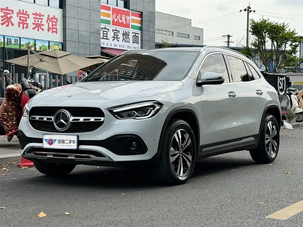 Mercedes-Benz GLA 2021