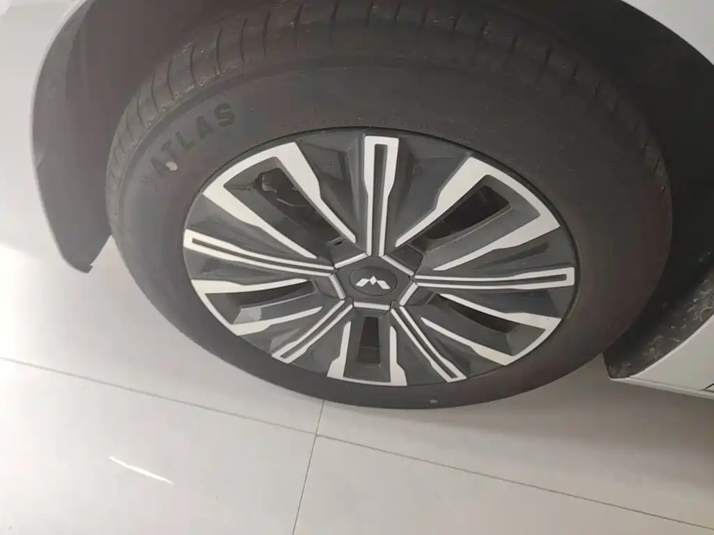 Wuling Xingguang 730 New Energy — миниатюра 23